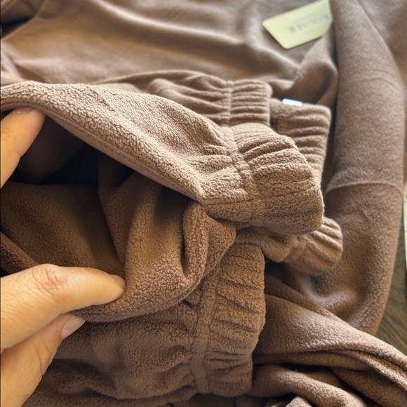 NWT- EKOUAER Women's Soft and cozy Pajama Set in Brown - Top and Pants- Small - Picture 7 of 7